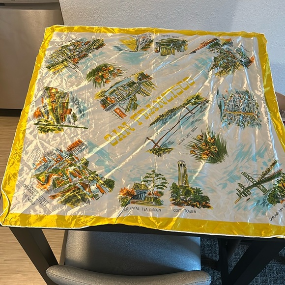 Vintage SAN FRANCISCO Souvenir Scarf - Picture 2 of 14